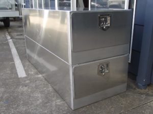 sheet metal cabinet with drawer detail
